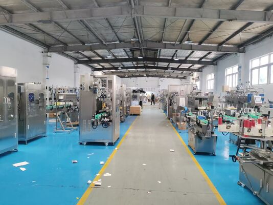 High Speed Shrink Sleeve Applicator with Steam Heating Tunnel